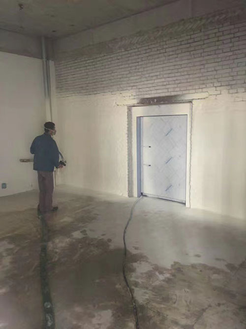 聚氨酯冷庫(kù)噴涂(圖1) 聚氨酯冷庫(kù)噴涂案例